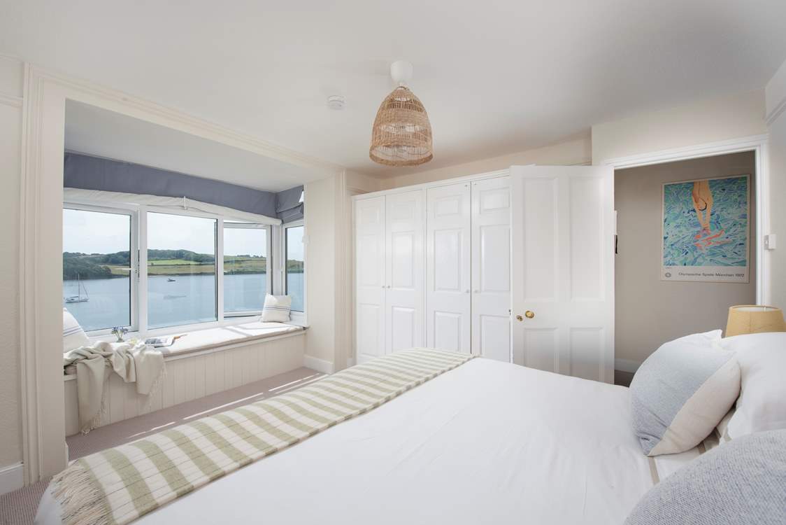 Wake up to blissful views across the harbour.