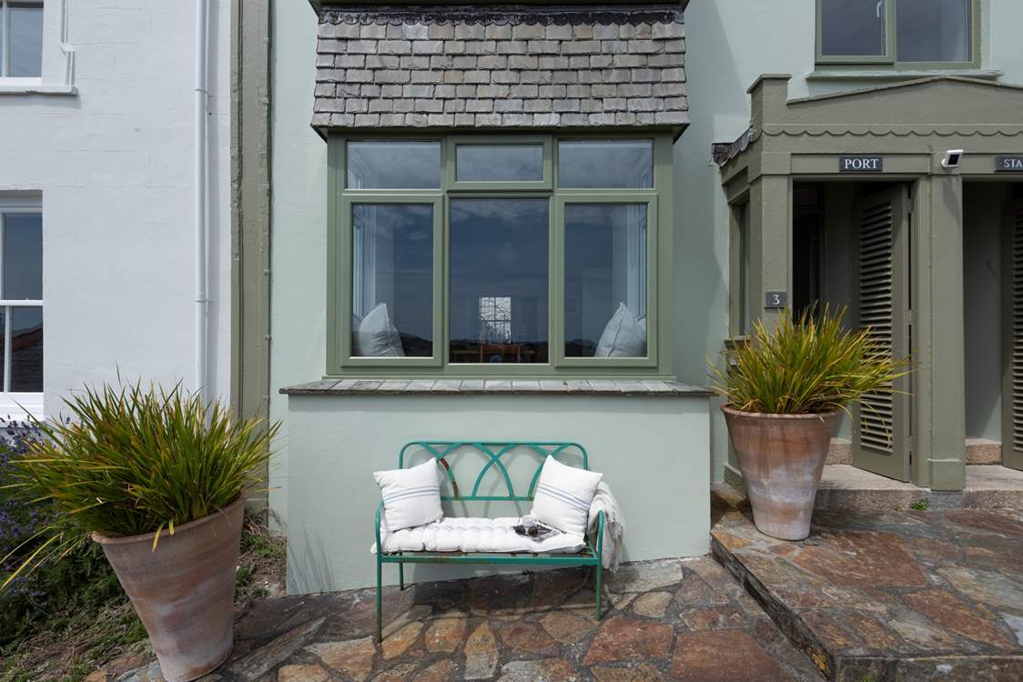 To the front you will find handy benches for relaxing in the sun.