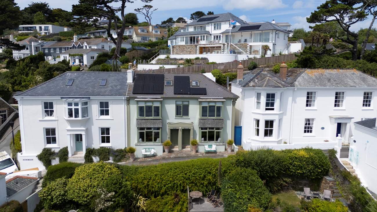 Port and Starboard sits in a row of charming homes just a short stroll uphill from the village centre.