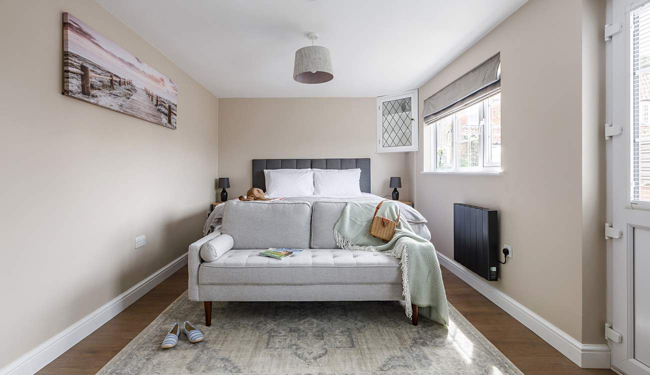 Garden Retreat, the annexe, has a sofa and gorgeous super-king size 'zip and link' bed so you can choose to either have it made up as twins or a double. 