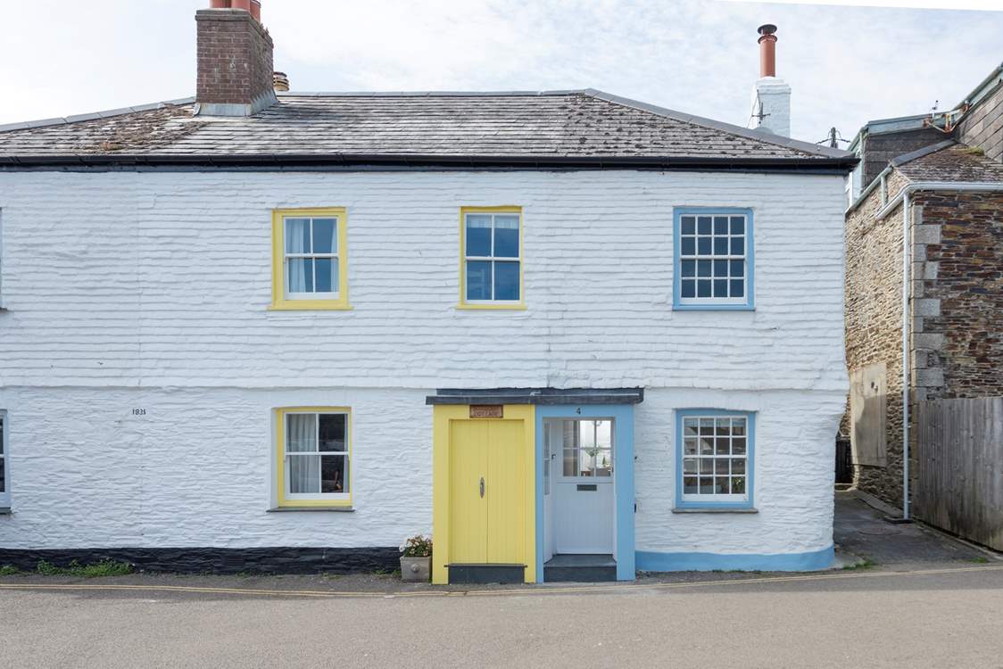 The blue cottage is your holiday home for a while.