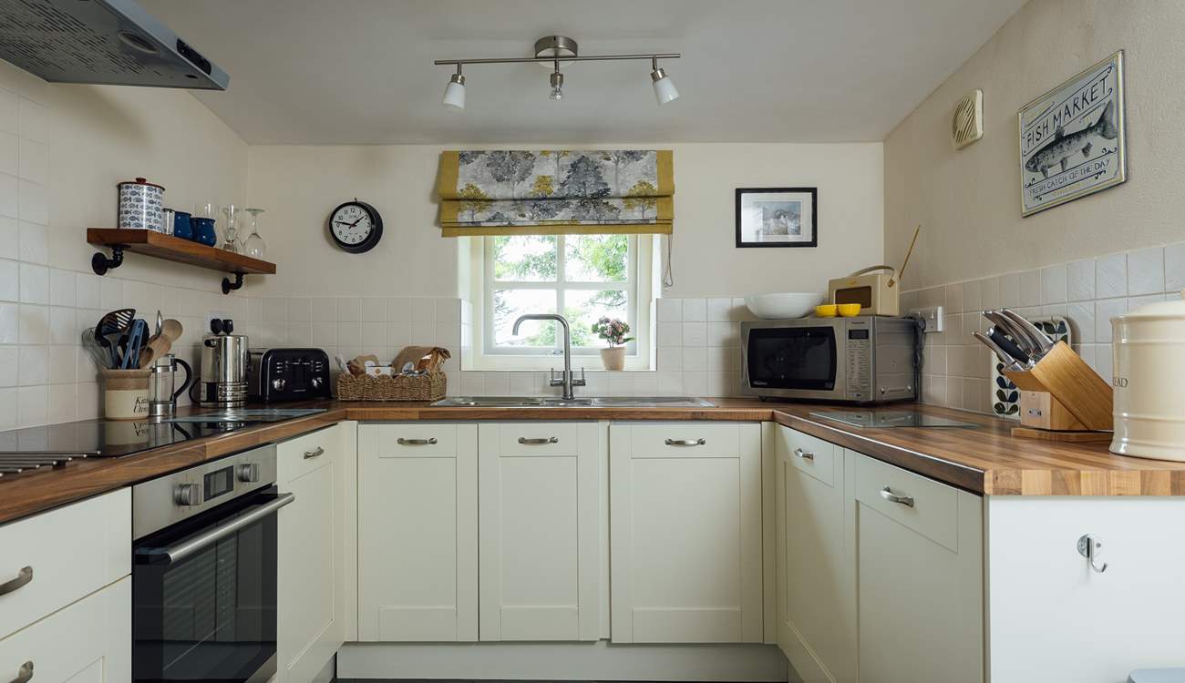 All the holiday chef needs, even a pretty sea view. 