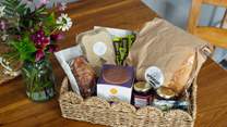 Enjoy the splendid welcome basket.  