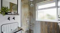 Beautiful, unique shower-room details.