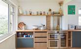 The range oven and thoughtful details make this space a pleasure for the chef! - Thumbnail Image