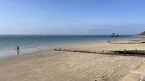 The golden sands and turquoise waters at Totland Bay are just a short stroll away!