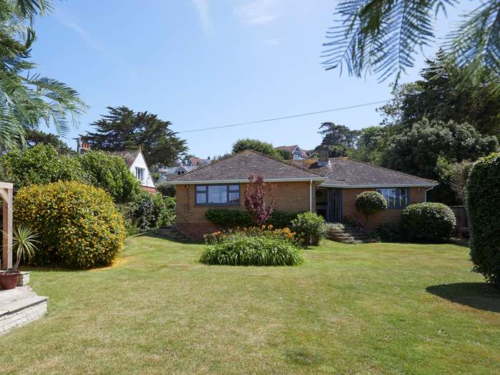 Fenders, Sleeps 6 in Totland