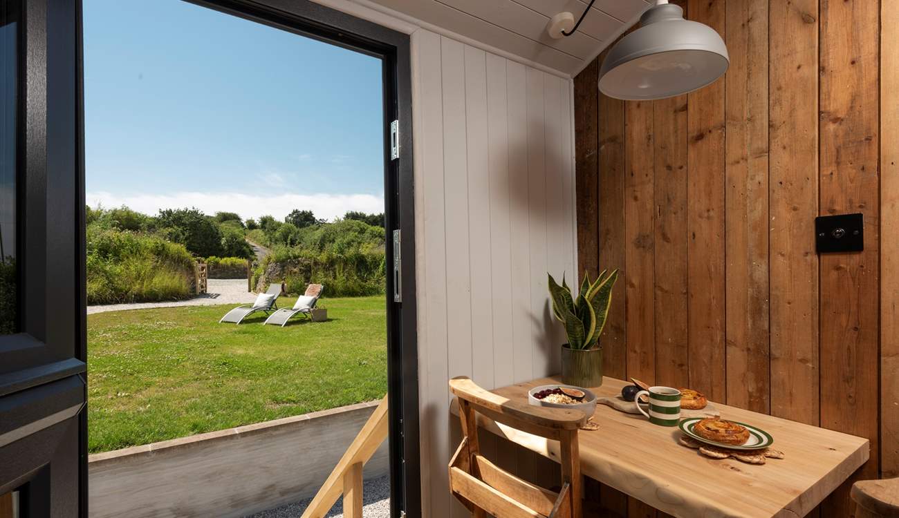 Dine in style with countryside views as your backdrop. 
