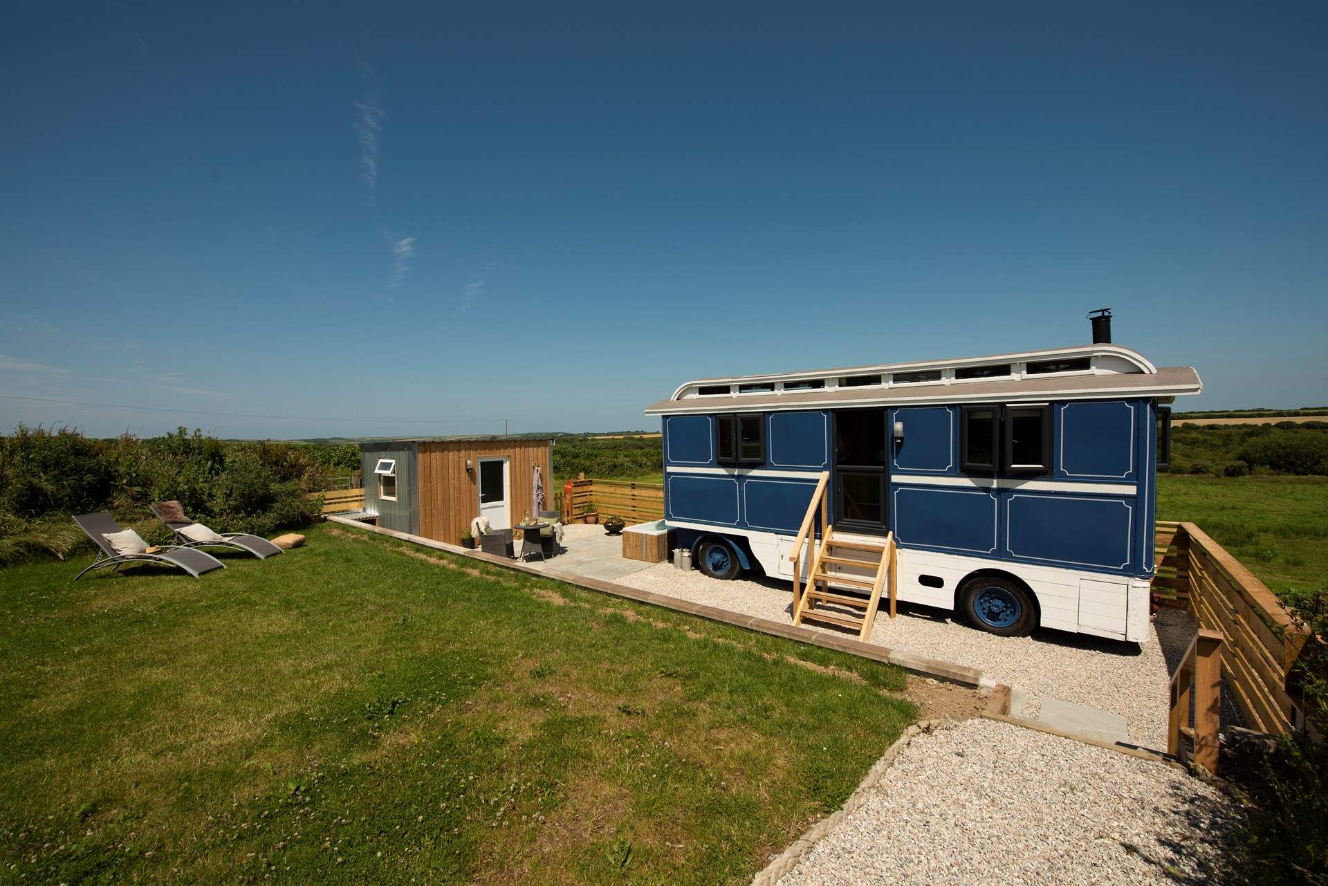 Once part of The World’s Fair, this charming hideaway now rests in a peaceful pocket of the Cornish countryside.