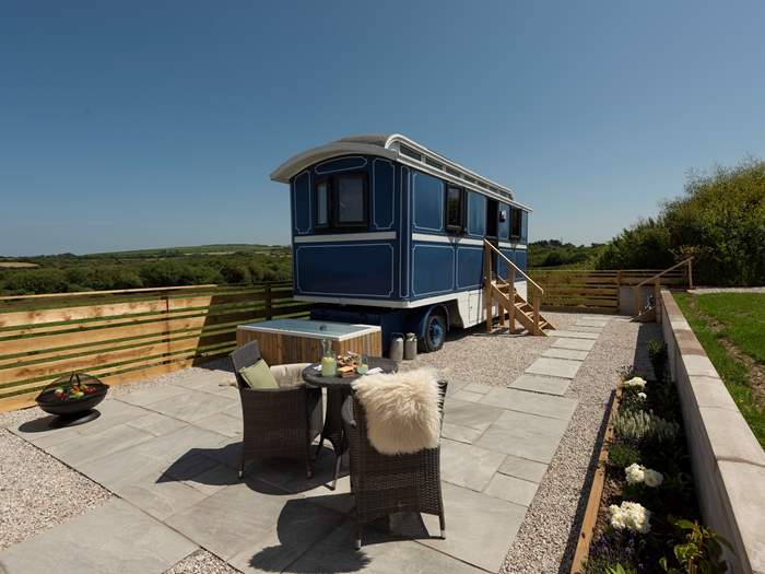 Bluebell, Sleeps 2 in Mawgan Porth