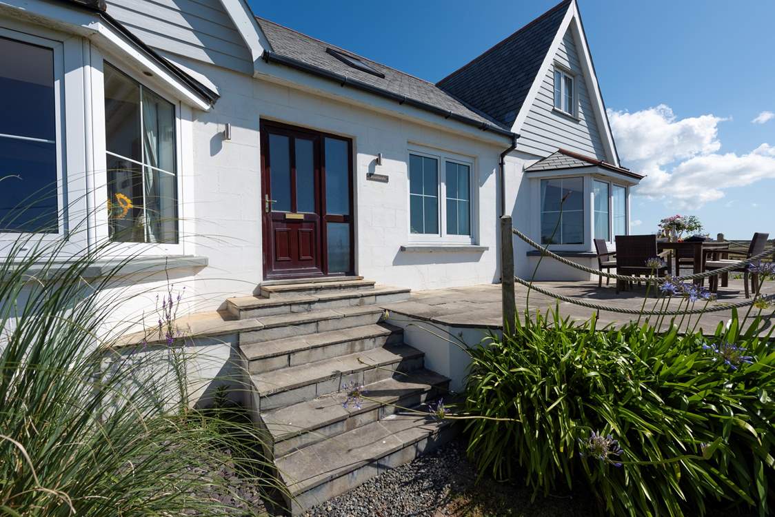 Take care on the 8 steps to access the front door, these can be avoided by entering at the rear.