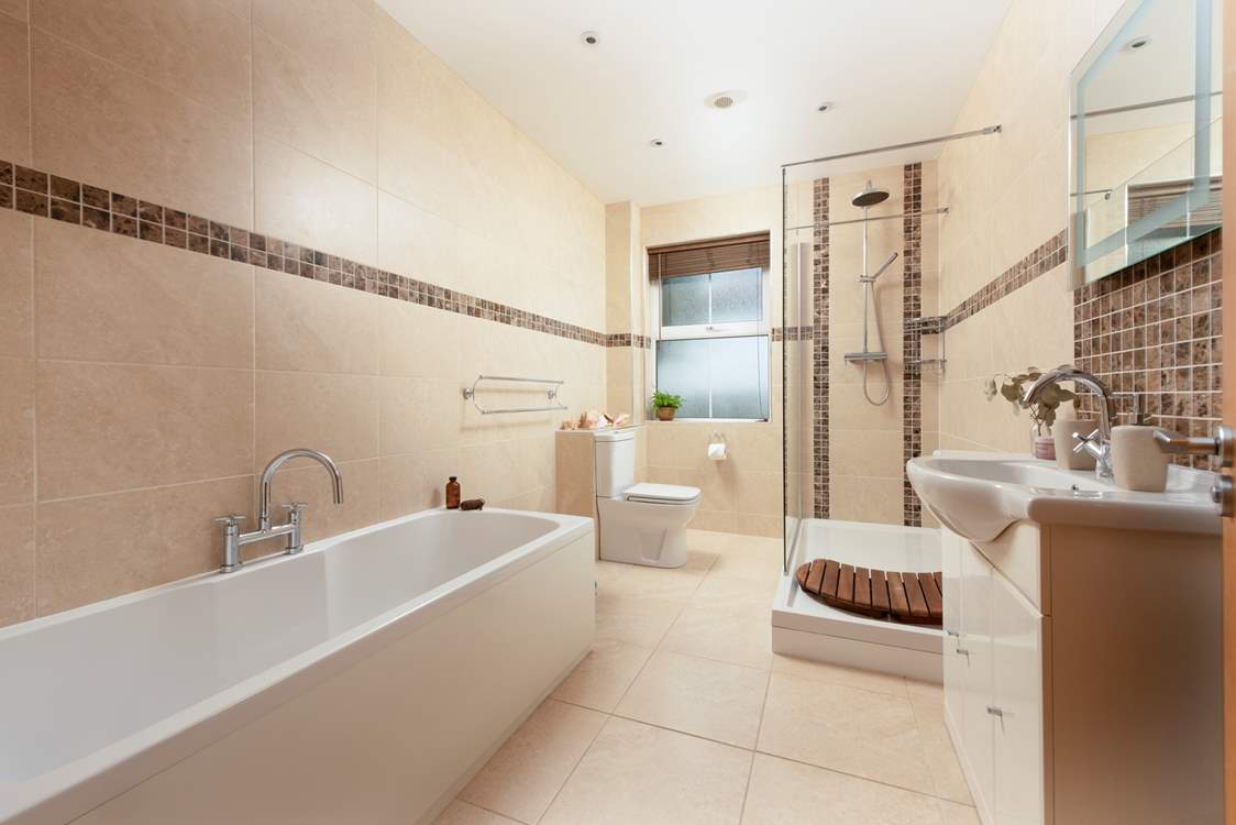 The family bathroom on the ground floor.