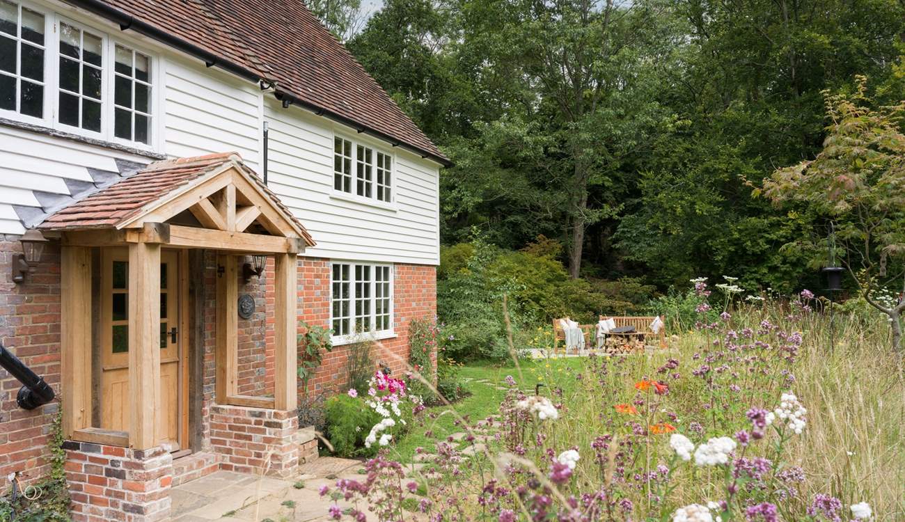 Plenty of places to explore in this stunning cottage garden.