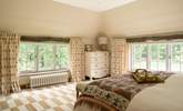 Beautifully spacious with views of the garden. - Thumbnail Image