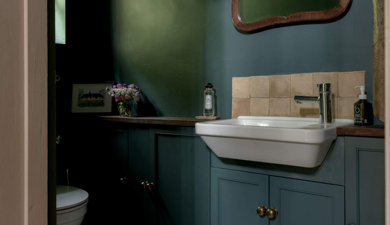 Downstairs cloakroom.