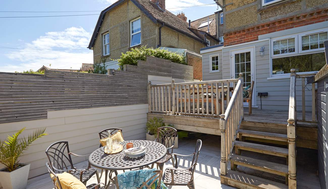 There is a gate from the courtyard, which makes accessing the beach even easier.