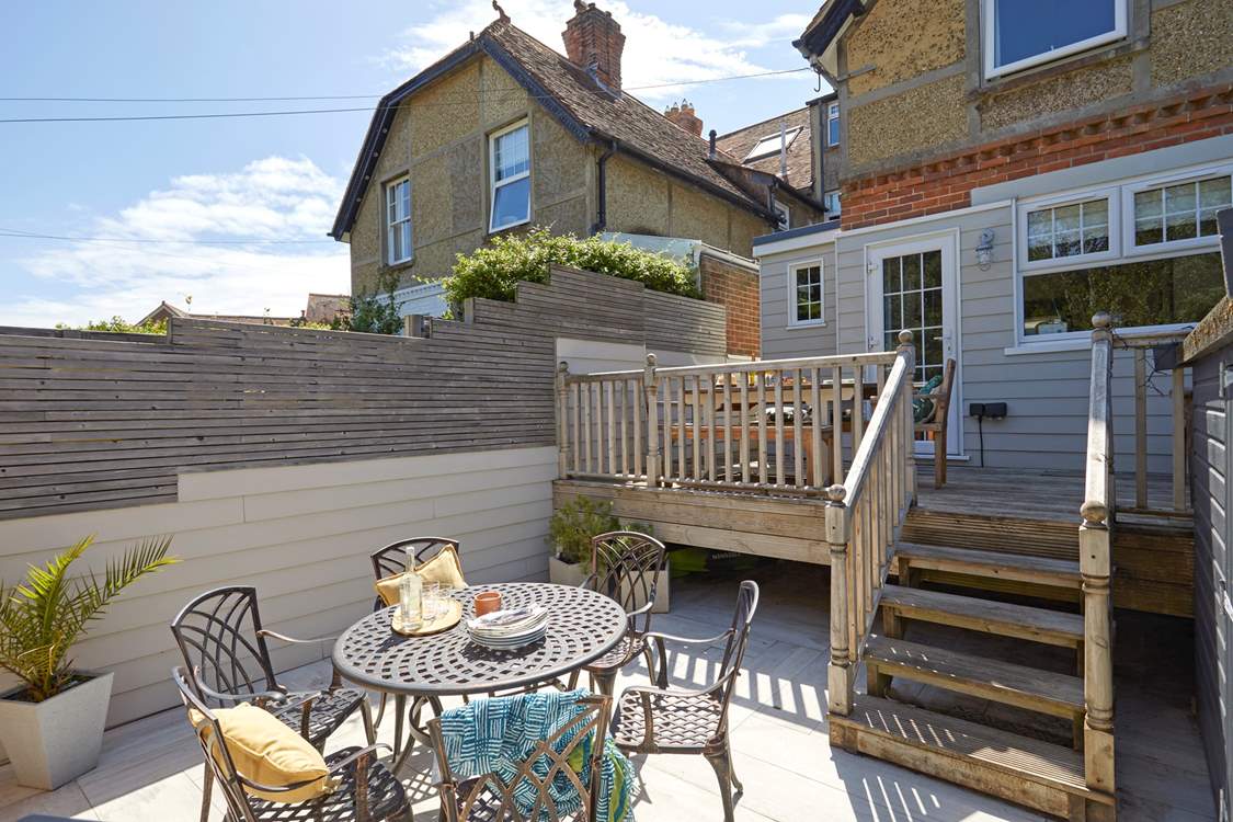 There is a gate from the courtyard, which makes accessing the beach even easier.