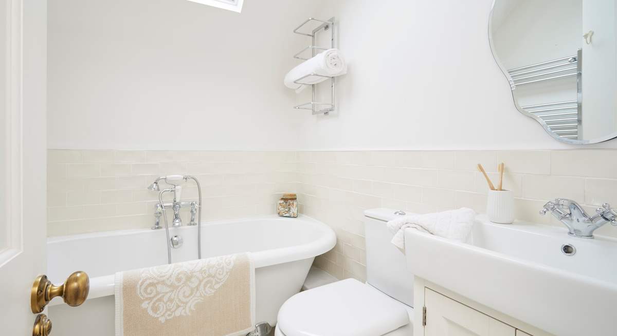 Enjoy a relaxing soak in the en suite bathroom to bedroom 1.