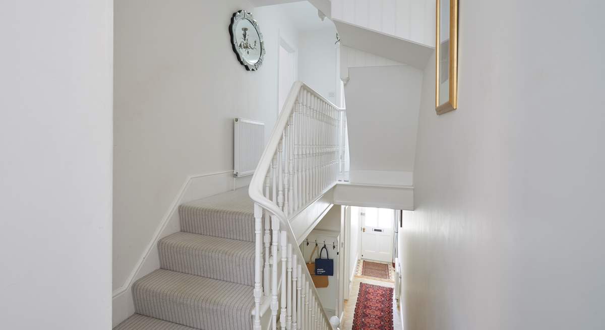 The first floor has a split level with three steps.