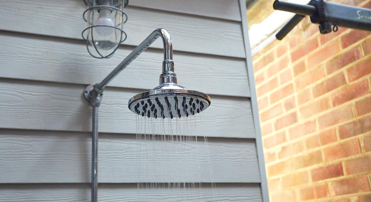 A handy outside space to wash off those sandy toes.
