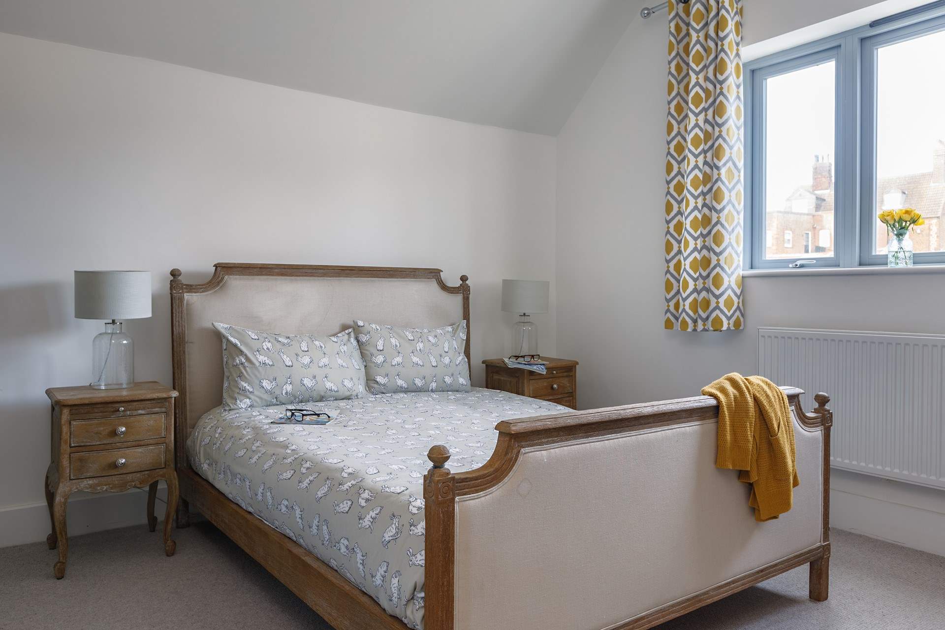 The rear double bedrooms has views of the garden.