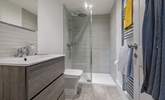 Your beautiful en suite awaits. - Thumbnail Image