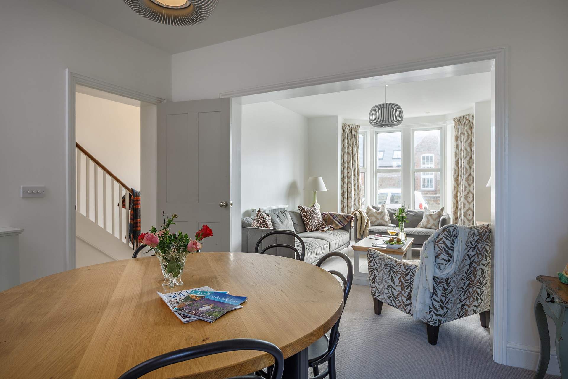 Tastefully presented and a stone's throw from the High Street eateries.