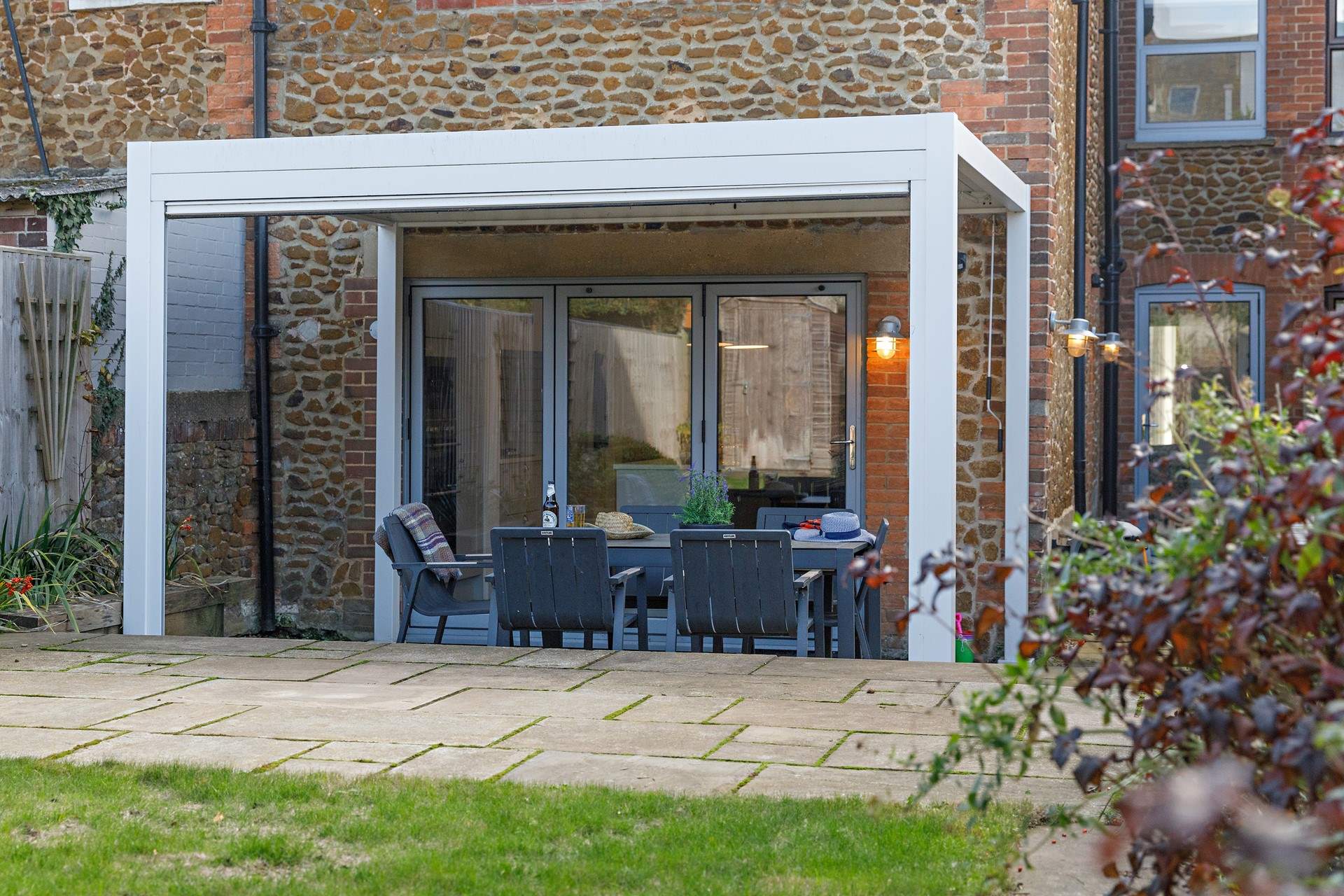 Fully enclosed garden, perfect for four-legged friends.