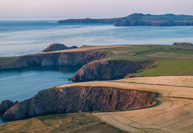 The surrounding spellbinding coastline.