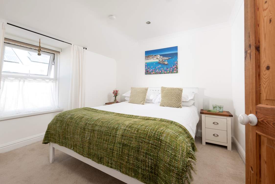 Sleep well in this cosy cottage.