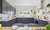 Plenty of room for all to help prepare your holiday meals. - Thumbnail Image