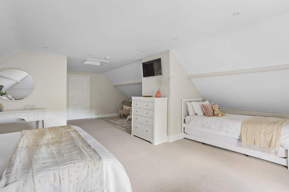 Along with the king-size bed, twin beds can also be set up making it ideal for a family.