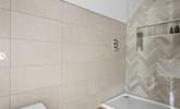 This bedroom also has its own en suite shower-room. - Thumbnail Image