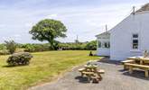 There's a choice of places to enjoy al fresco dining. - Thumbnail Image