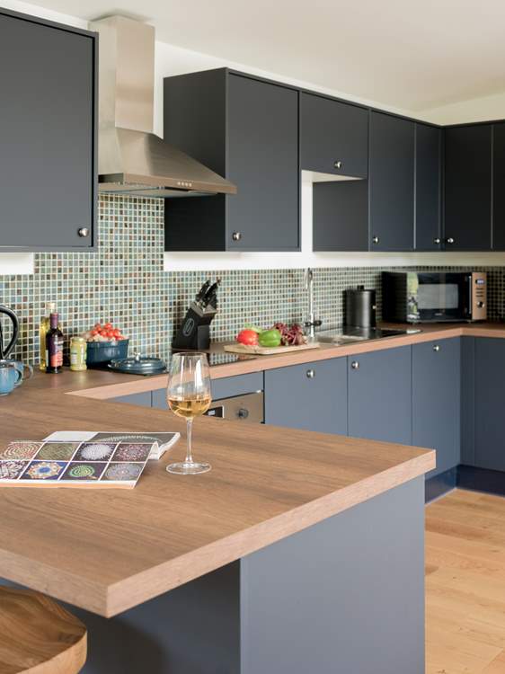 The stylish and well-equipped kitchen.