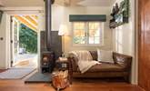 A cosy hideaway for a peaceful getaway in all seasons. - Thumbnail Image