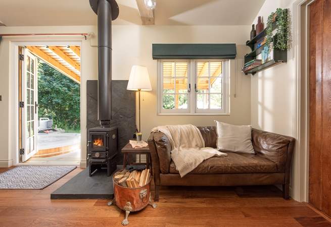 A cosy hideaway for a peaceful getaway in all seasons.