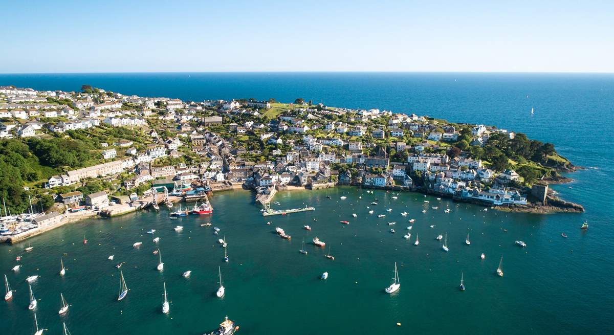 Enjoy a day at the trendy sailing town of Fowey with its waterside bars and cafes, shops and galleries.