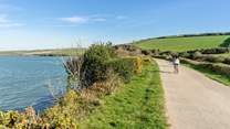 If you want to get out and about, the renowned Camel Trail winds its way from Wenford Bridge along wooded valleys and the Camel Estuary out to Padstow on the north coast.