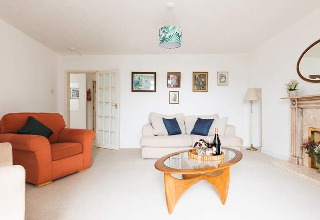 Sit back and relax in 14 Regent Terrace.