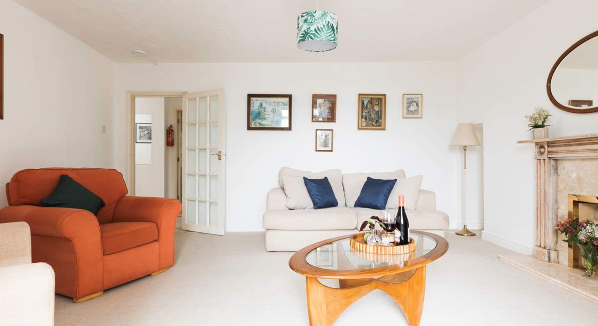 Sit back and relax in 14 Regent Terrace.