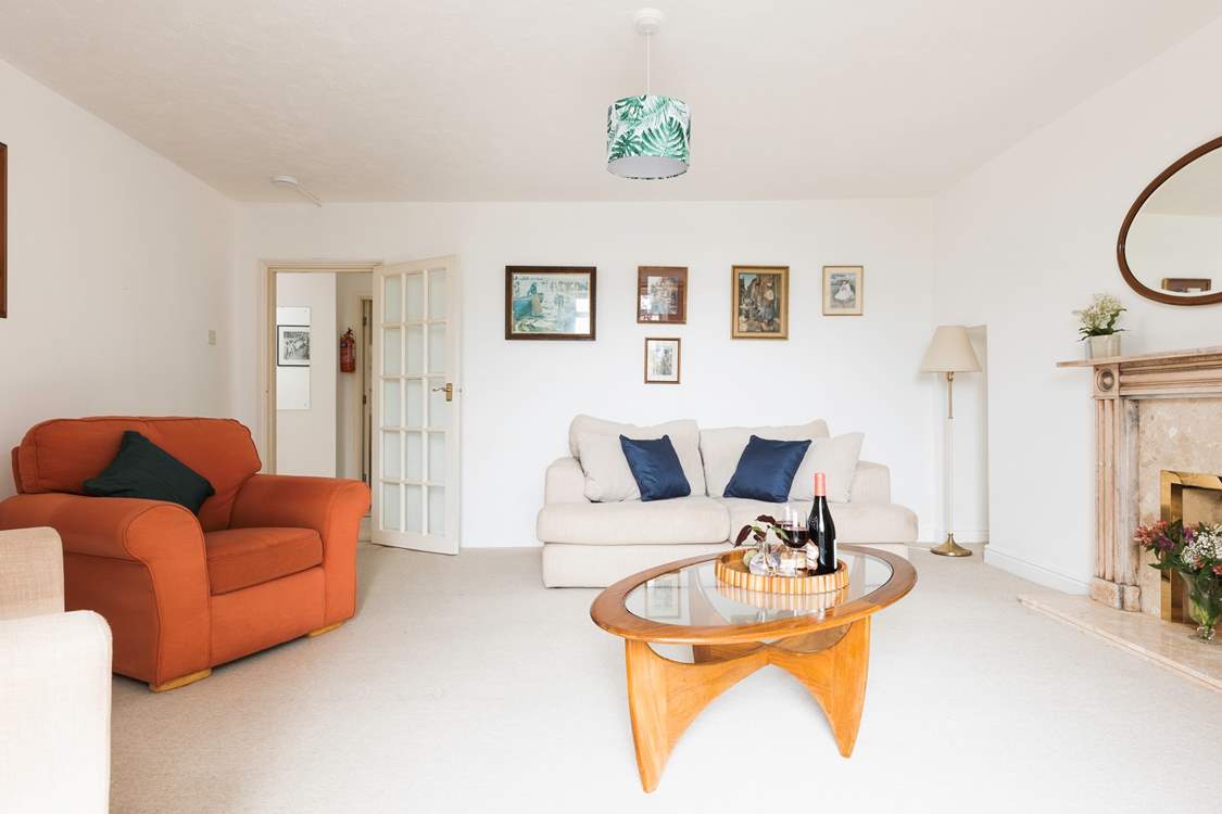 Sit back and relax in 14 Regent Terrace.
