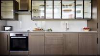 Cook up a gourmet treat in this fully equipped kitchen.