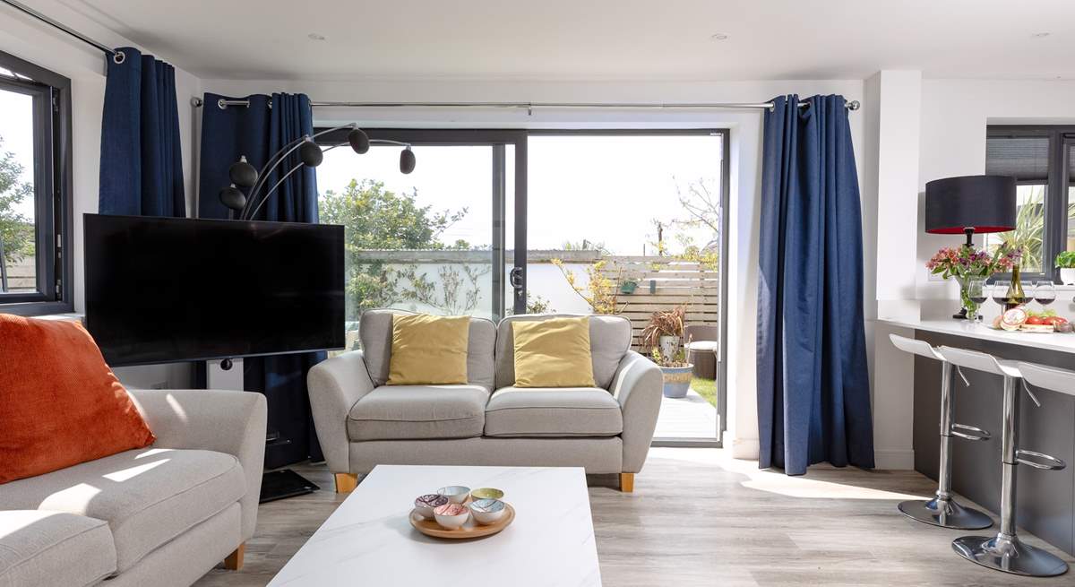 A stylish open plan space designed for cooking, dining and entertaining.
