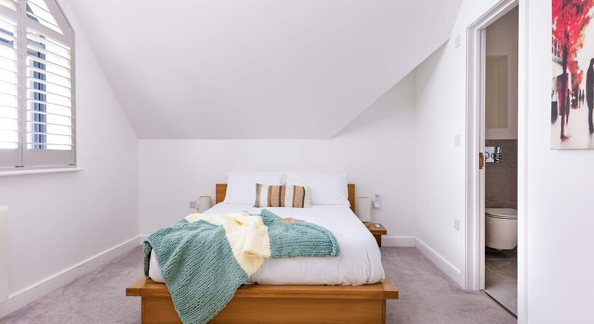 Sleep well in this cosy private space.