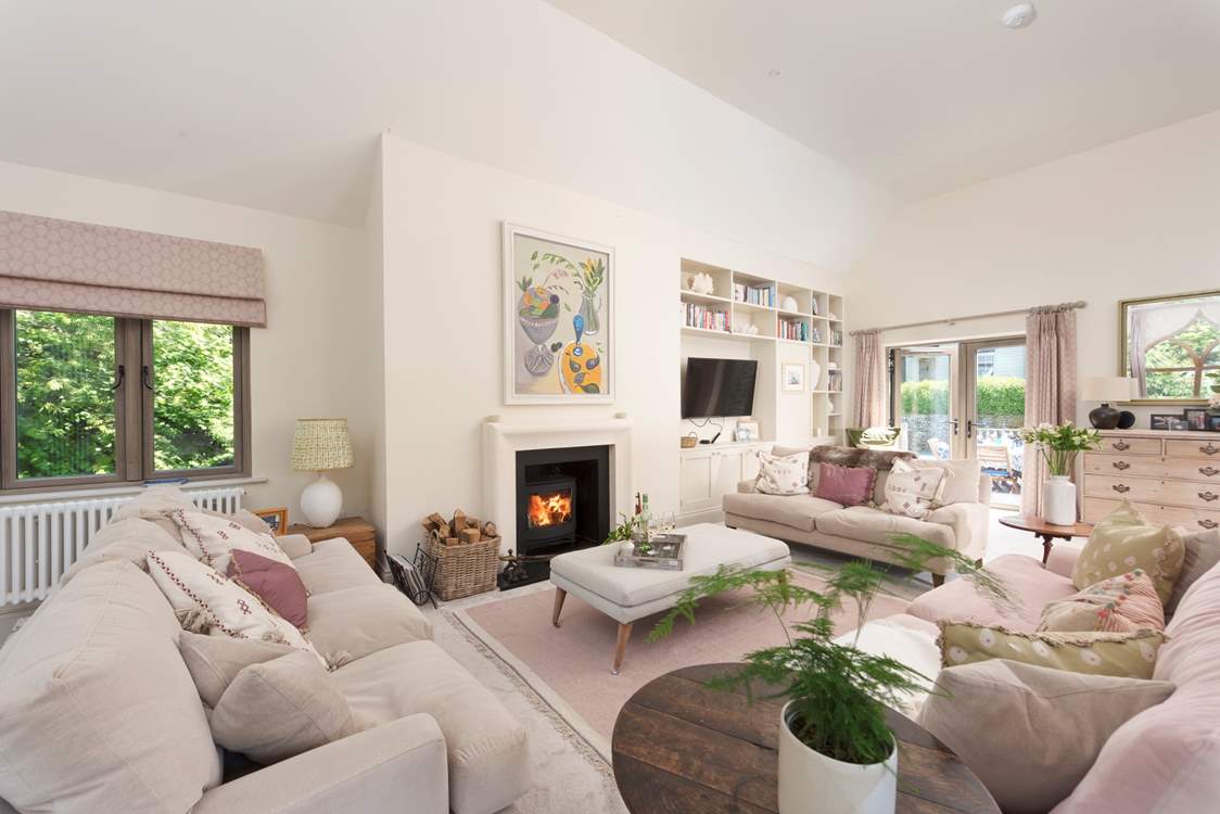 Soft blush and rose hues give a romantic chic feel.