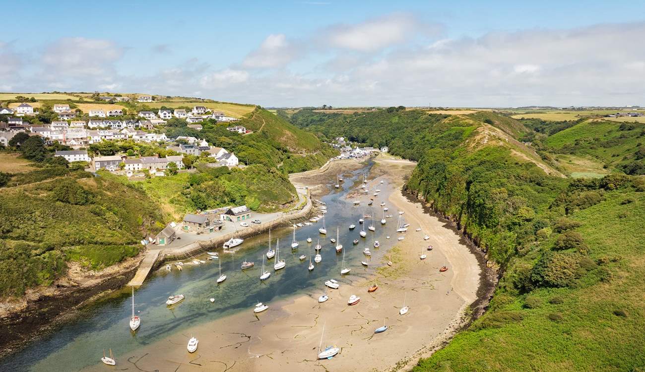 Enchanting Solva beach and harbour. 