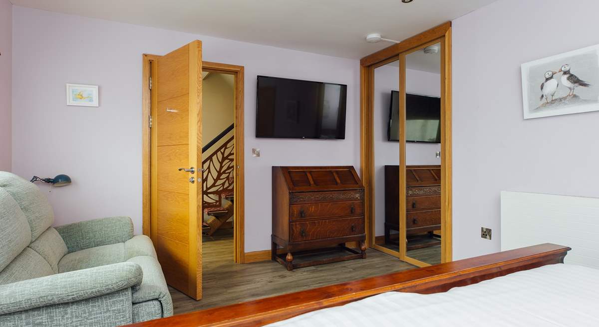 Relax on the sofa in the super-king room and enjoy a movie