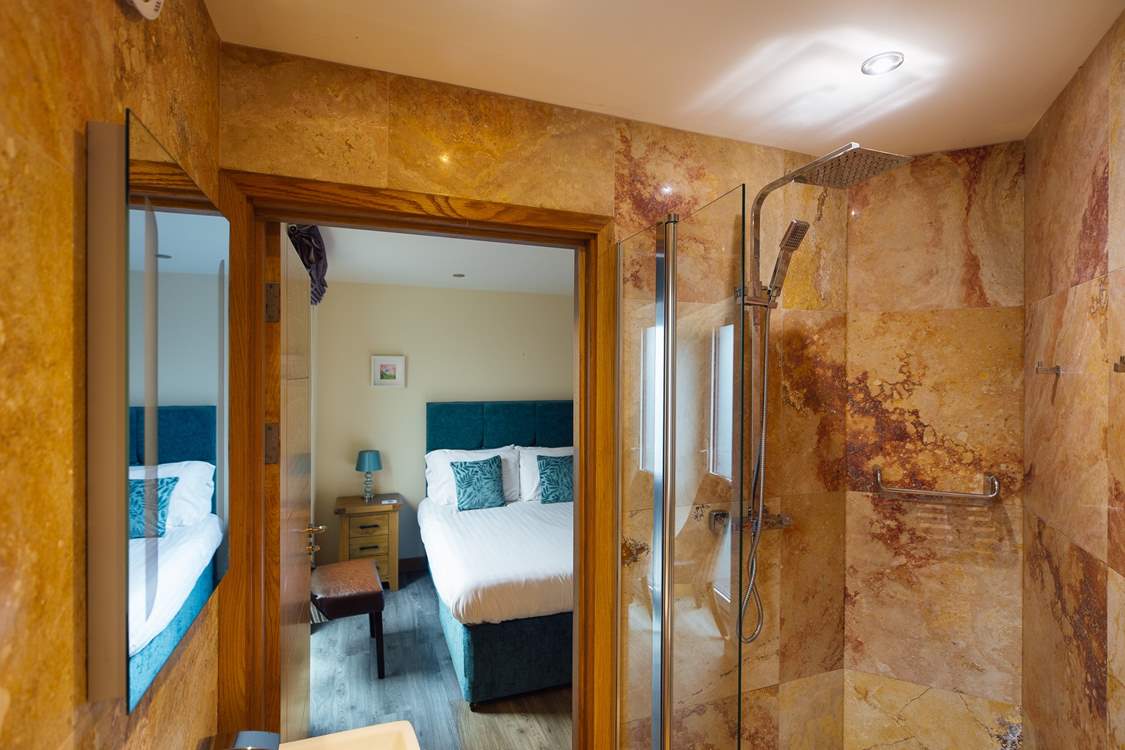 Ideal double en suite room with luxurious shower-room.