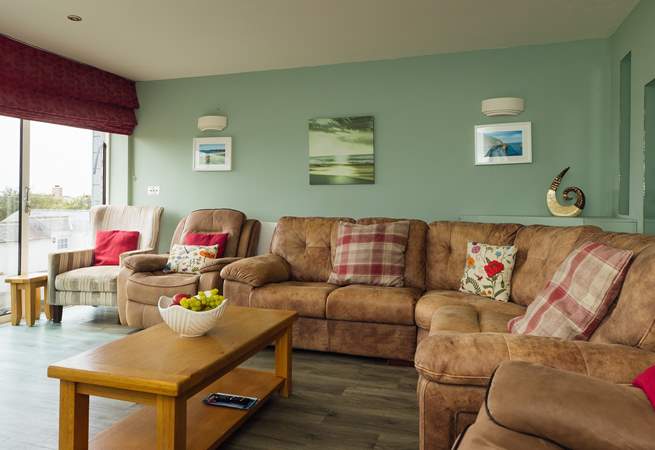 Big, comfy sofa, ideal for relaxing after a fun day exploring the Pembrokeshire coast. 